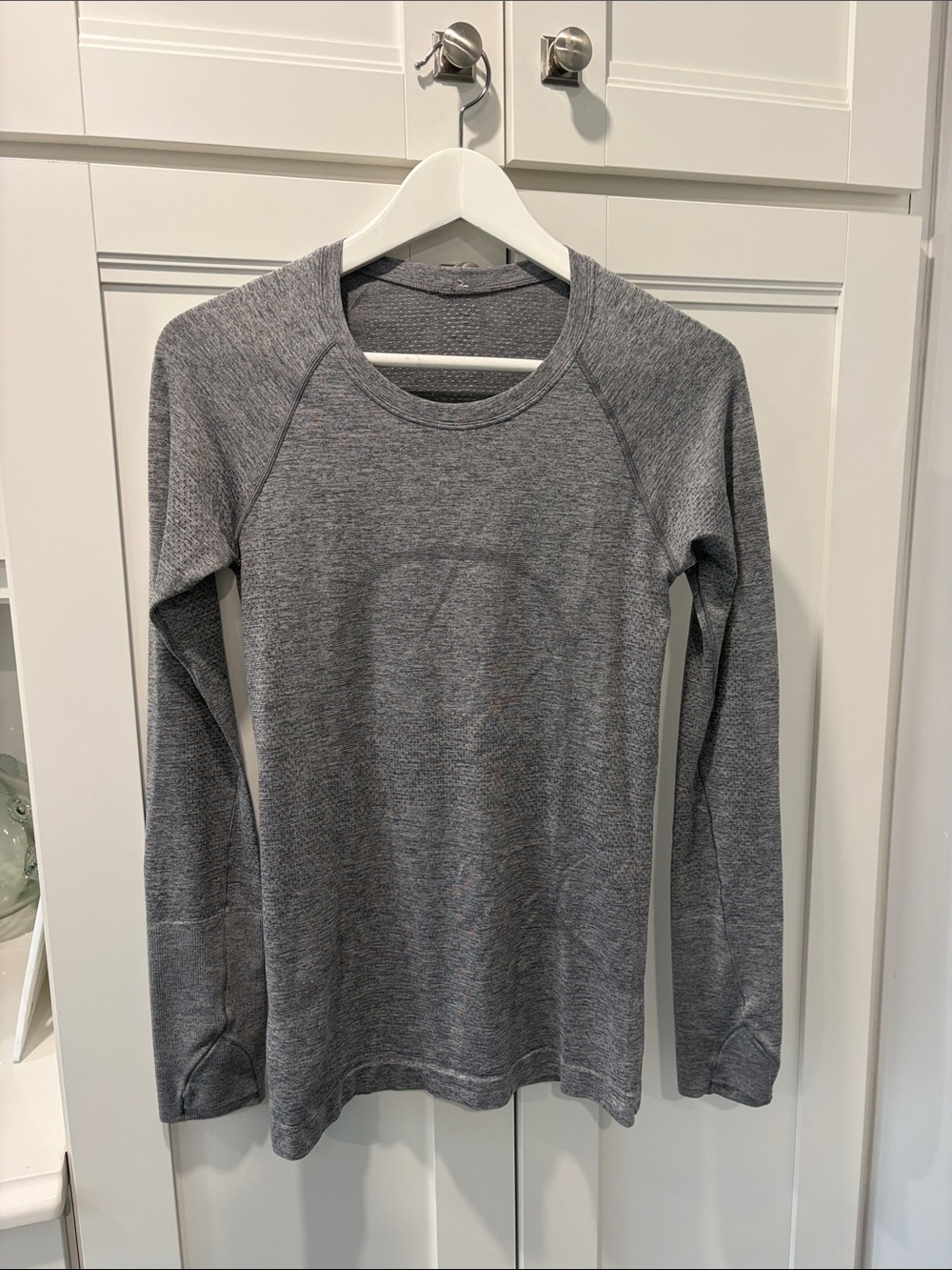 Lululemon Swiftly Tech Long-Sleeve in Heather Gray - Hip Length- Sz4